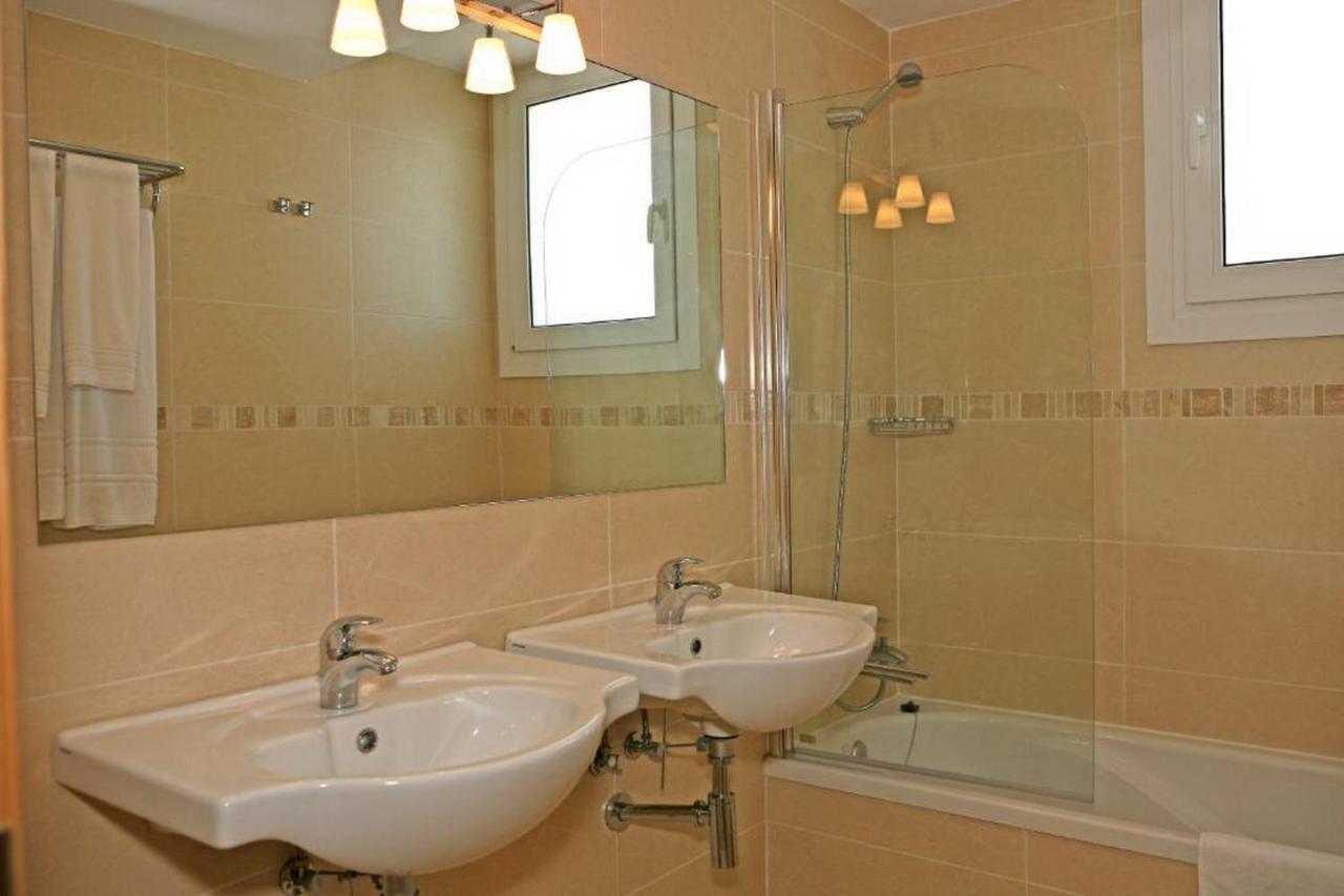 Apartamentos Playa De Portio Liencres Eksteriør billede